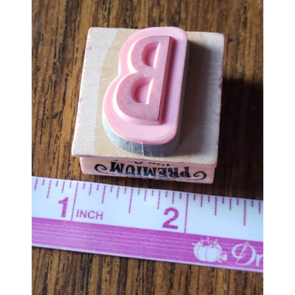 Lot of 18 Random Letters 1x1 Inch Wood Mounted Rubber Stamps - Picture 7 of 8